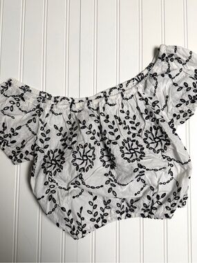American Eagle Outfitters White Off-Shoulder Crop Top with Black Embroidery